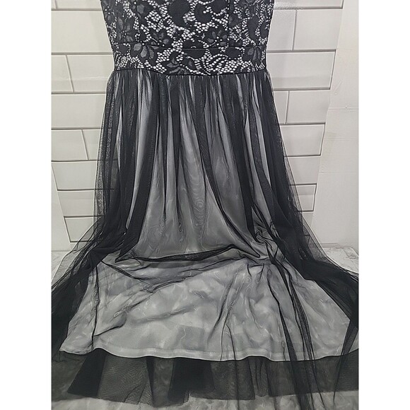 Women's Size Med Evening Wear Lace Dress Romantic Goth Queen Grimhilde Fantasy - Picture 4 of 10